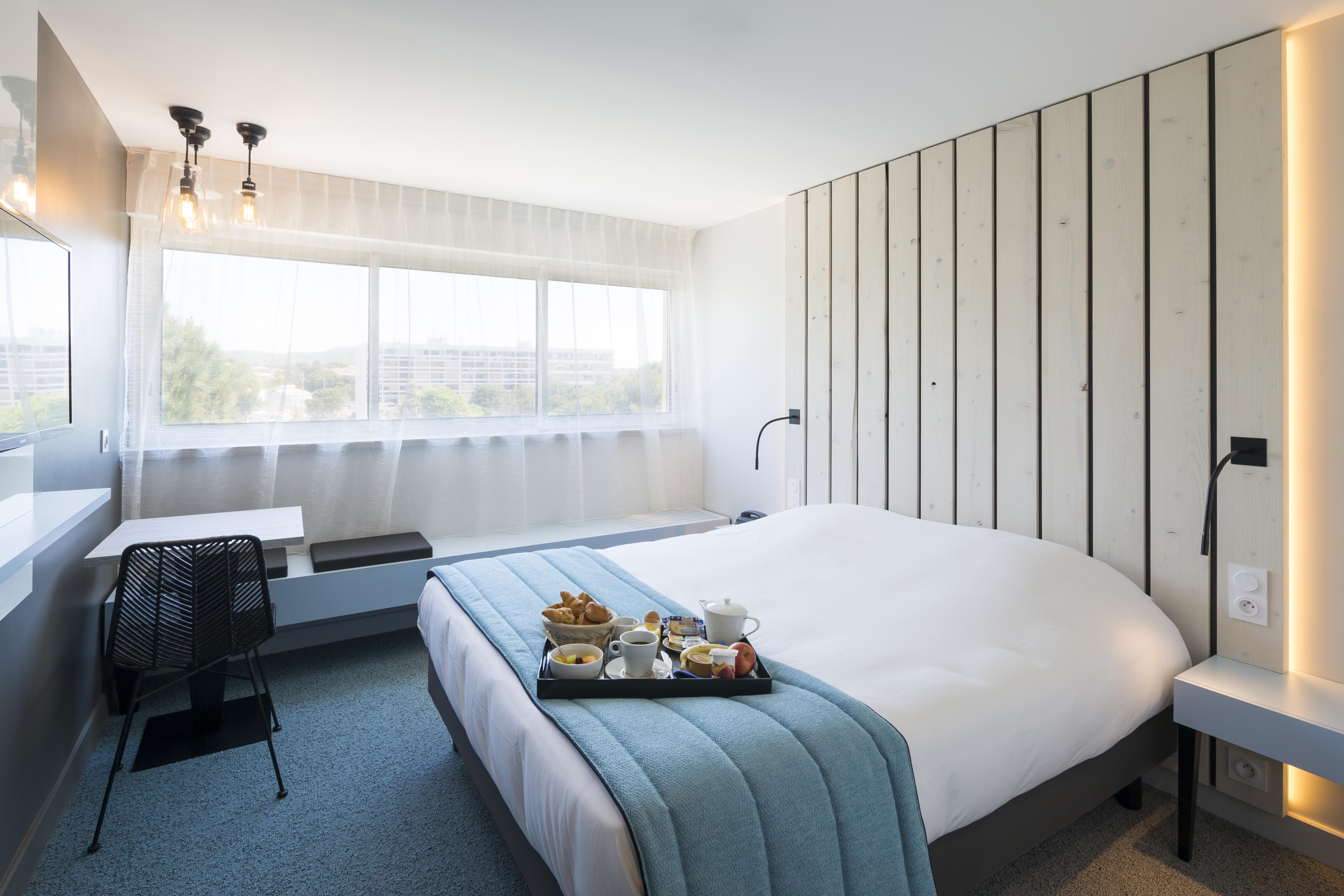 Logis Hotel Les Pins - Operalia Баларук-ле-Бен Экстерьер фото